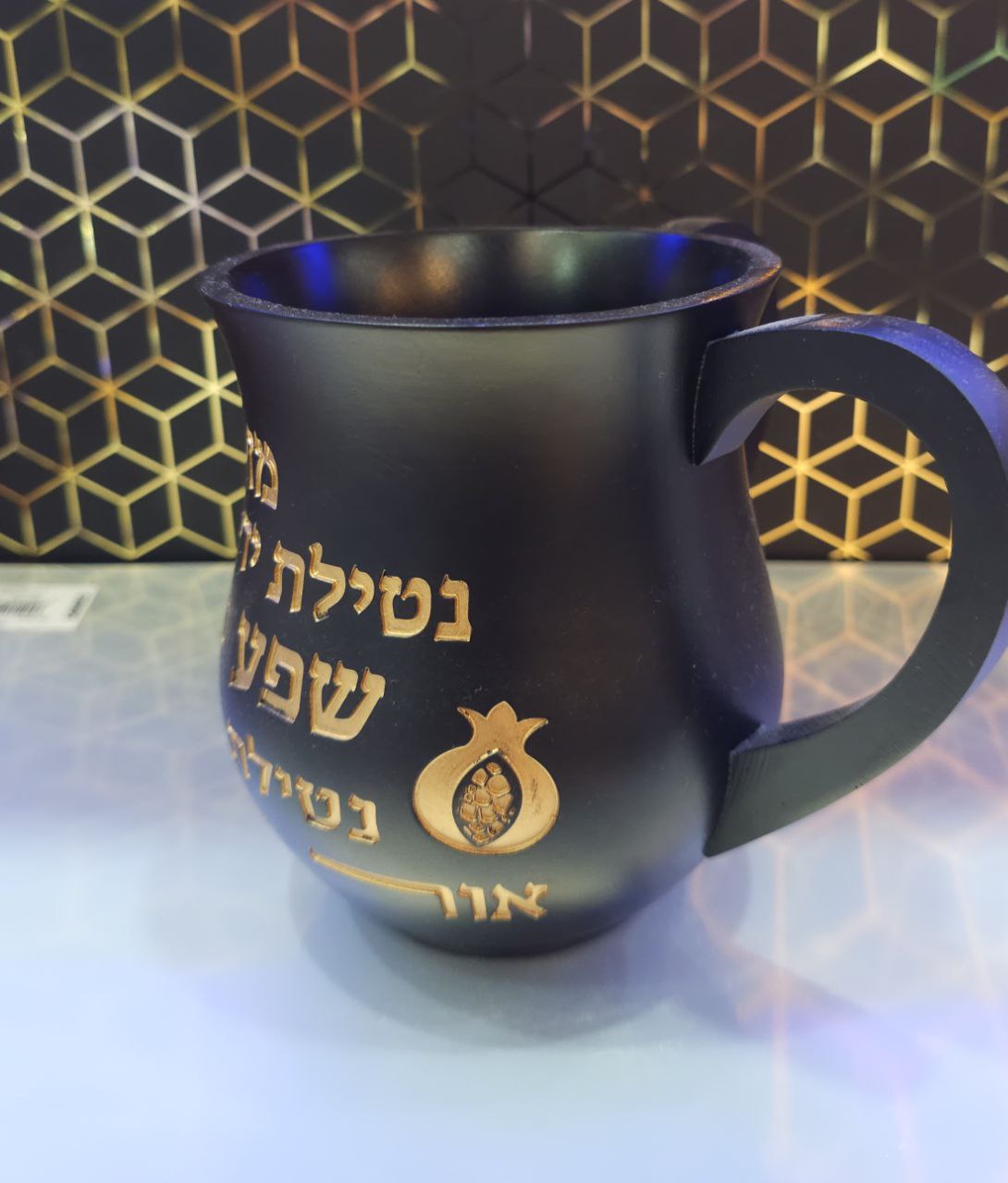 נטלה מהודרת "הכהנים" – פולימר שחור וזהב