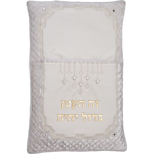 כרית מהודרת לברית דמוי עור עם אותיות בולטות