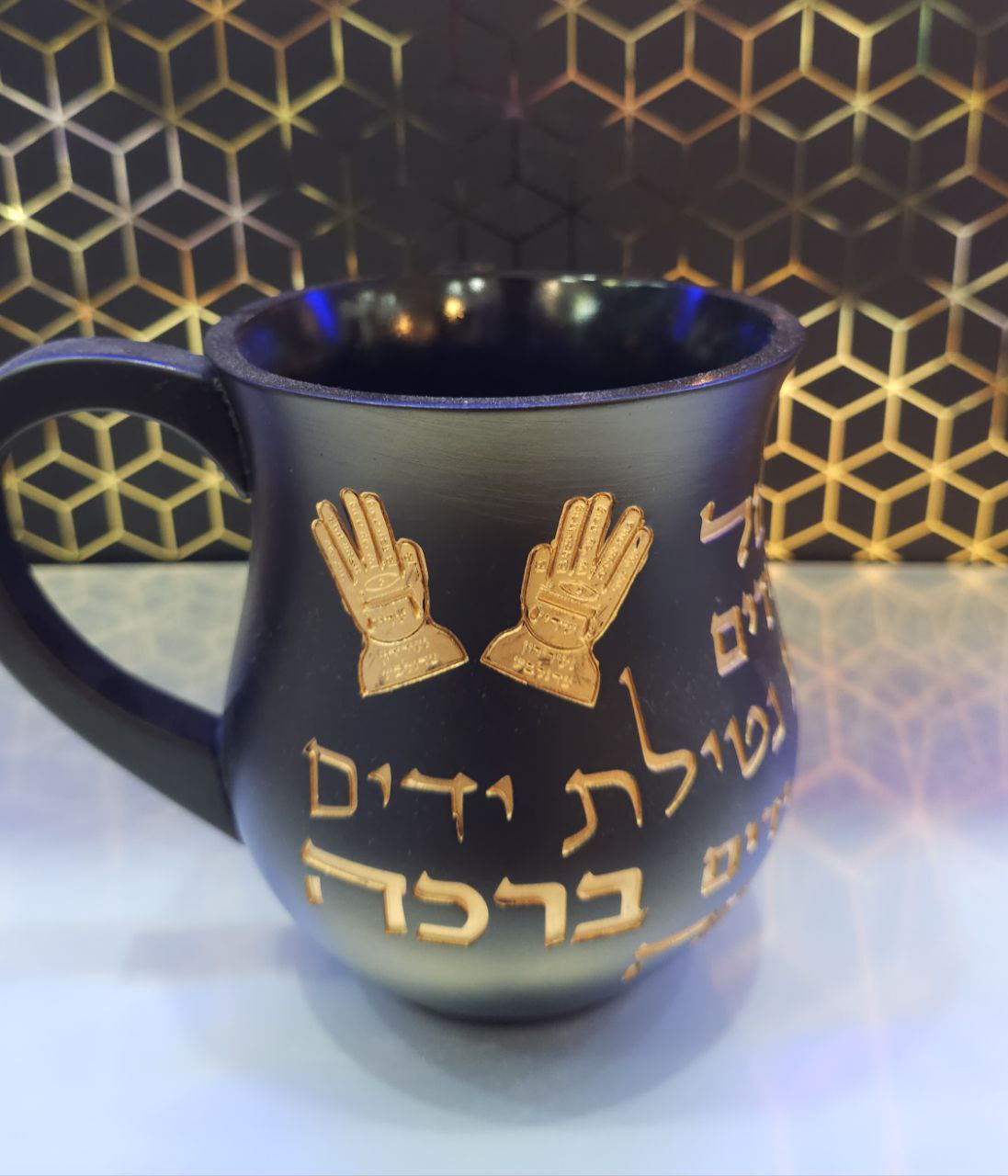 נטלה מהודרת "הכהנים" – פולימר שחור וזהב