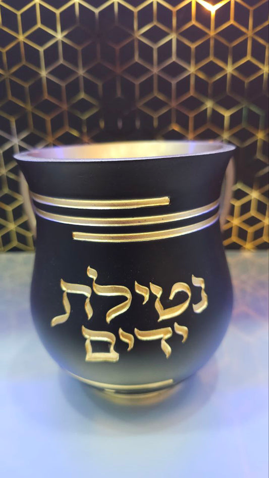נטלה מהודרת מפולימר – שחור וזהב
