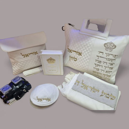 מארז חתן מושלם – סט תפילין וטלית מהודר בהתאמה אישית